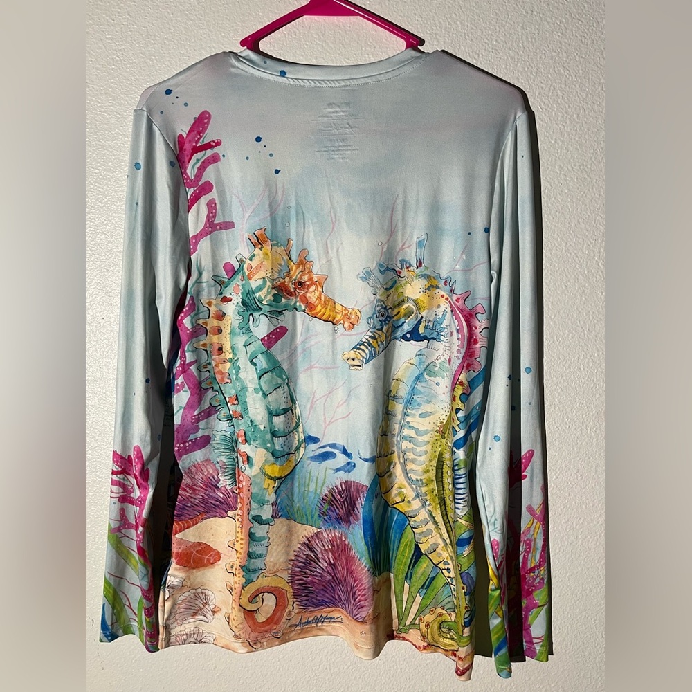 Art & Sol Seahorse design. Breathable Quickdry Top - Picture 6 of 9